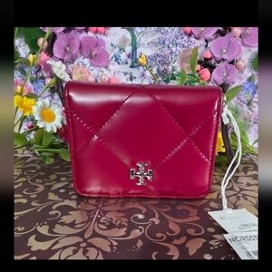 Auth Tory Burch Red Quilted Wallet